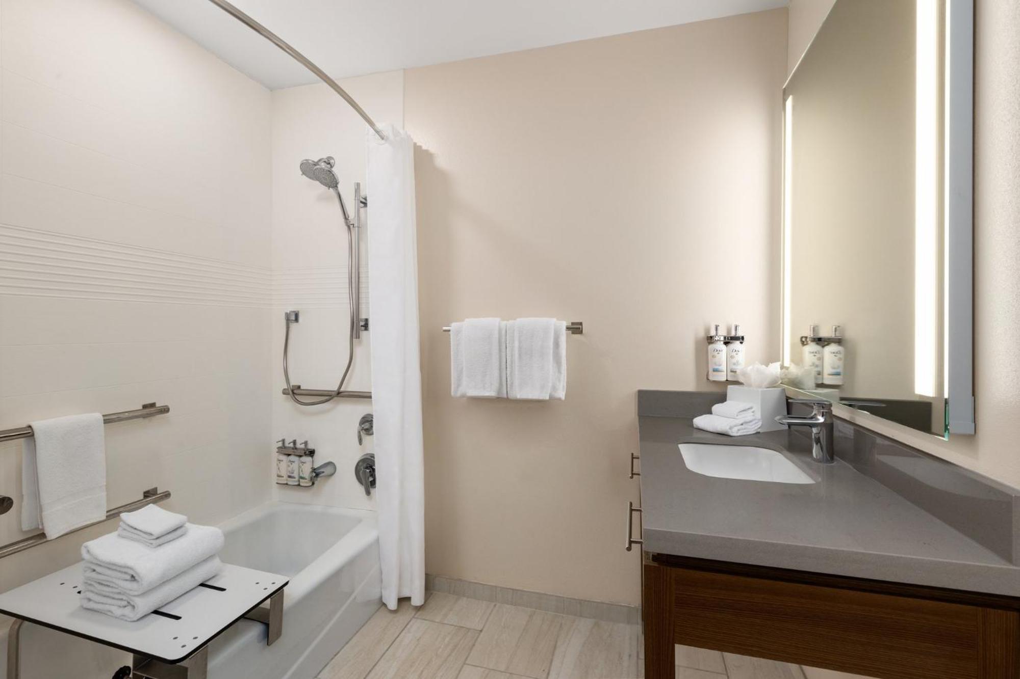 Candlewood Suites Mcpherson By Ihg 외부 사진